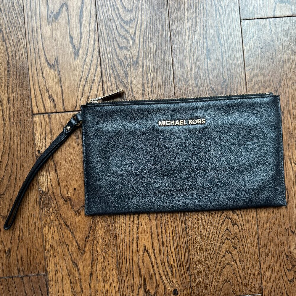 Michael Kors Jet Set Travel Large Pebbled Leather Pouch Black MSRP $258